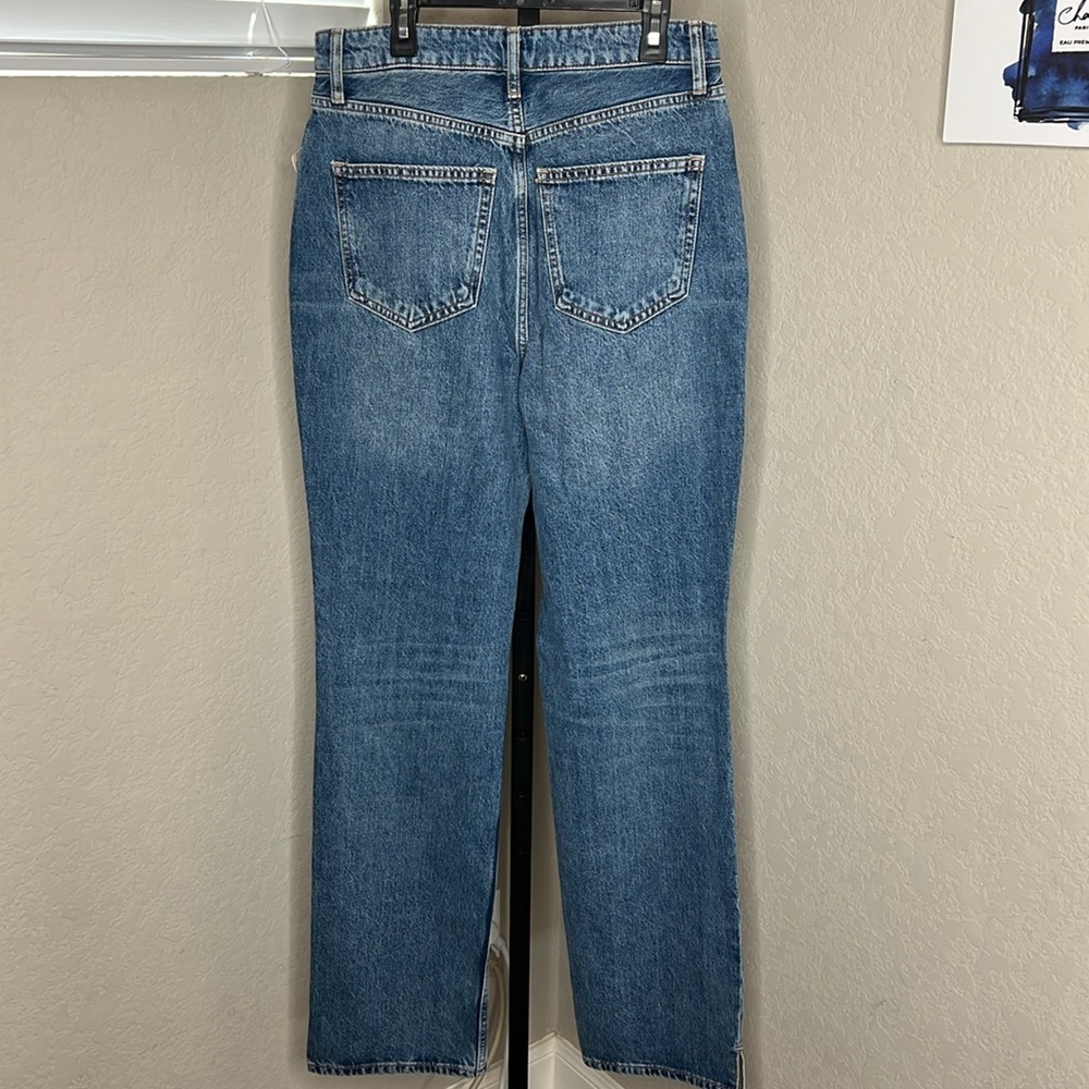 597 - We The Free NWT Free People Distressed Blue Jeans, Size 29 - Picture 6 of 10
